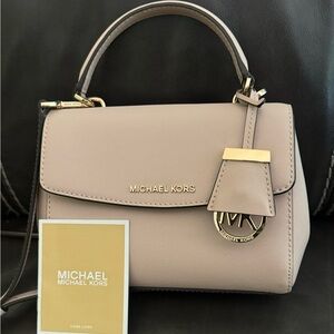 Michael Kors light beige bag